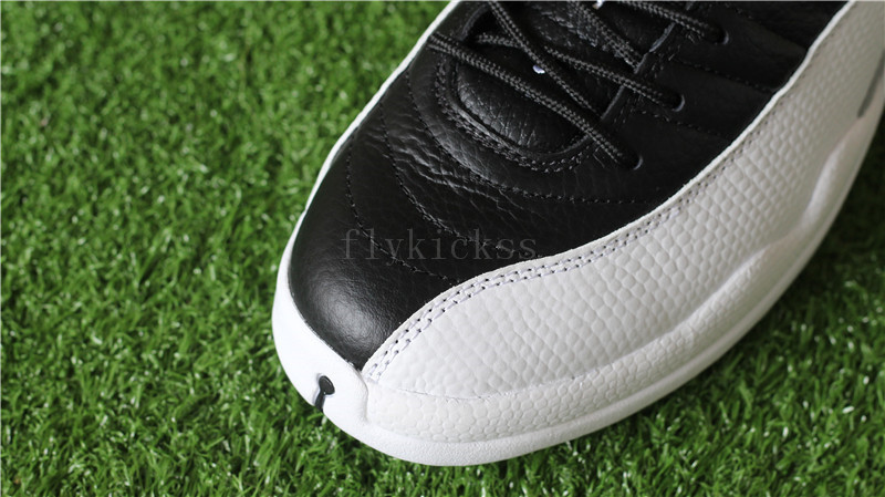 Air Jordan 12 Low Playoff